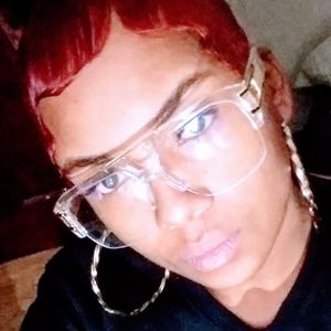 Meet your Posher, Tyneka